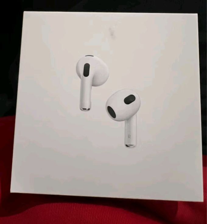 香港免税版苹果耳机(香港苹果耳机的价格和内地一样吗)-第11张图片-有道翻译官网 香港免税版苹果耳机(香港苹果耳机的价格和内地一样吗)-第11张图片-有道翻译官网