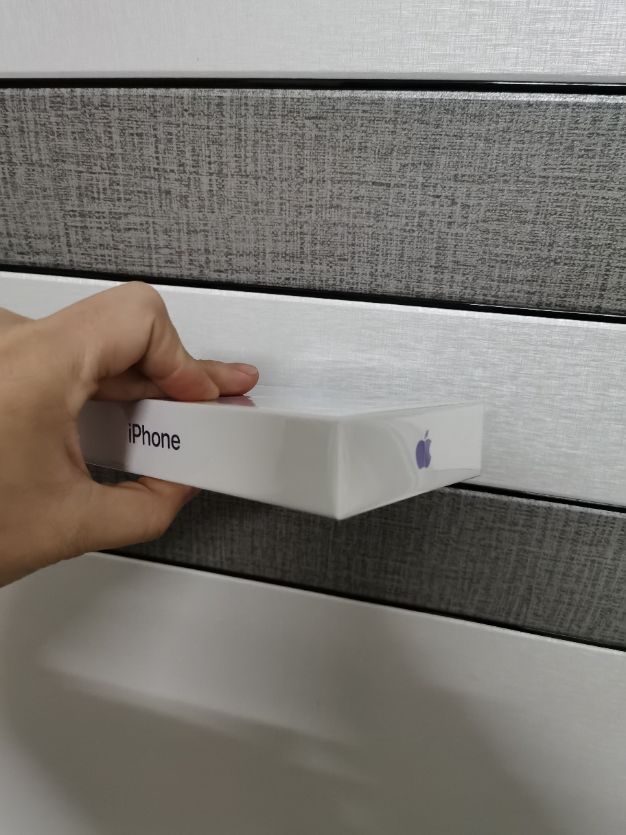 苹果简配版和三网版(苹果简配版有数据线吗)-第7张图片-有道翻译官网